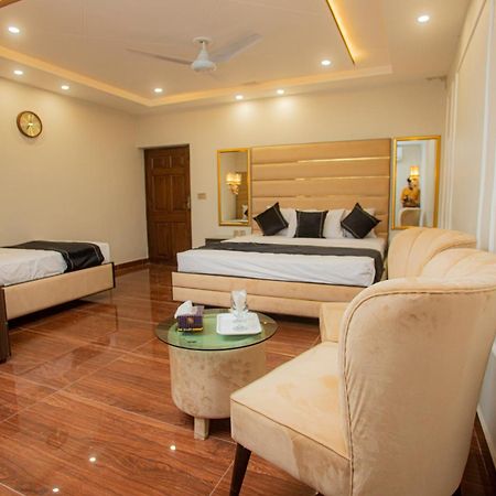 Hotel White Season Gulberg Lahore Eksteriør billede