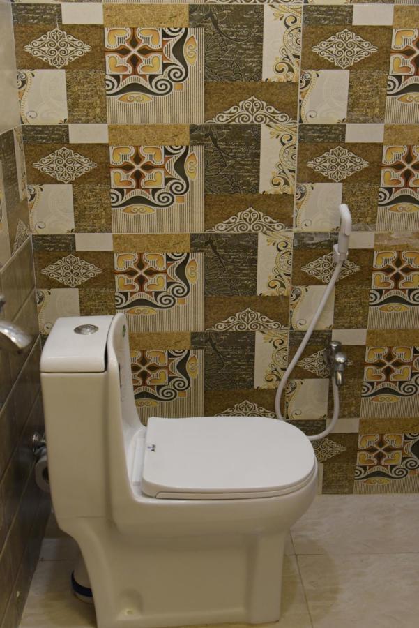 Hotel White Season Gulberg Lahore Eksteriør billede