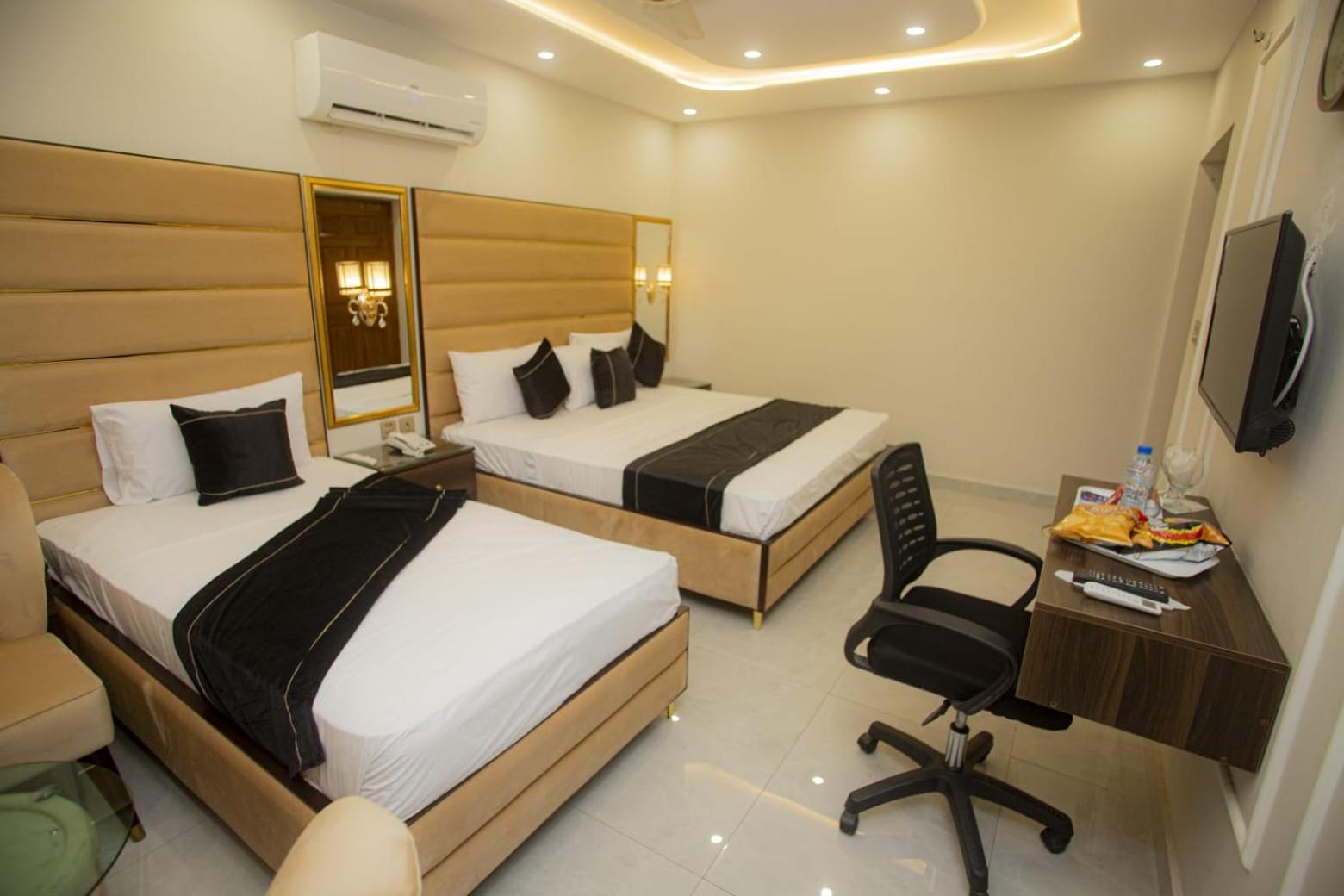 Hotel White Season Gulberg Lahore Eksteriør billede
