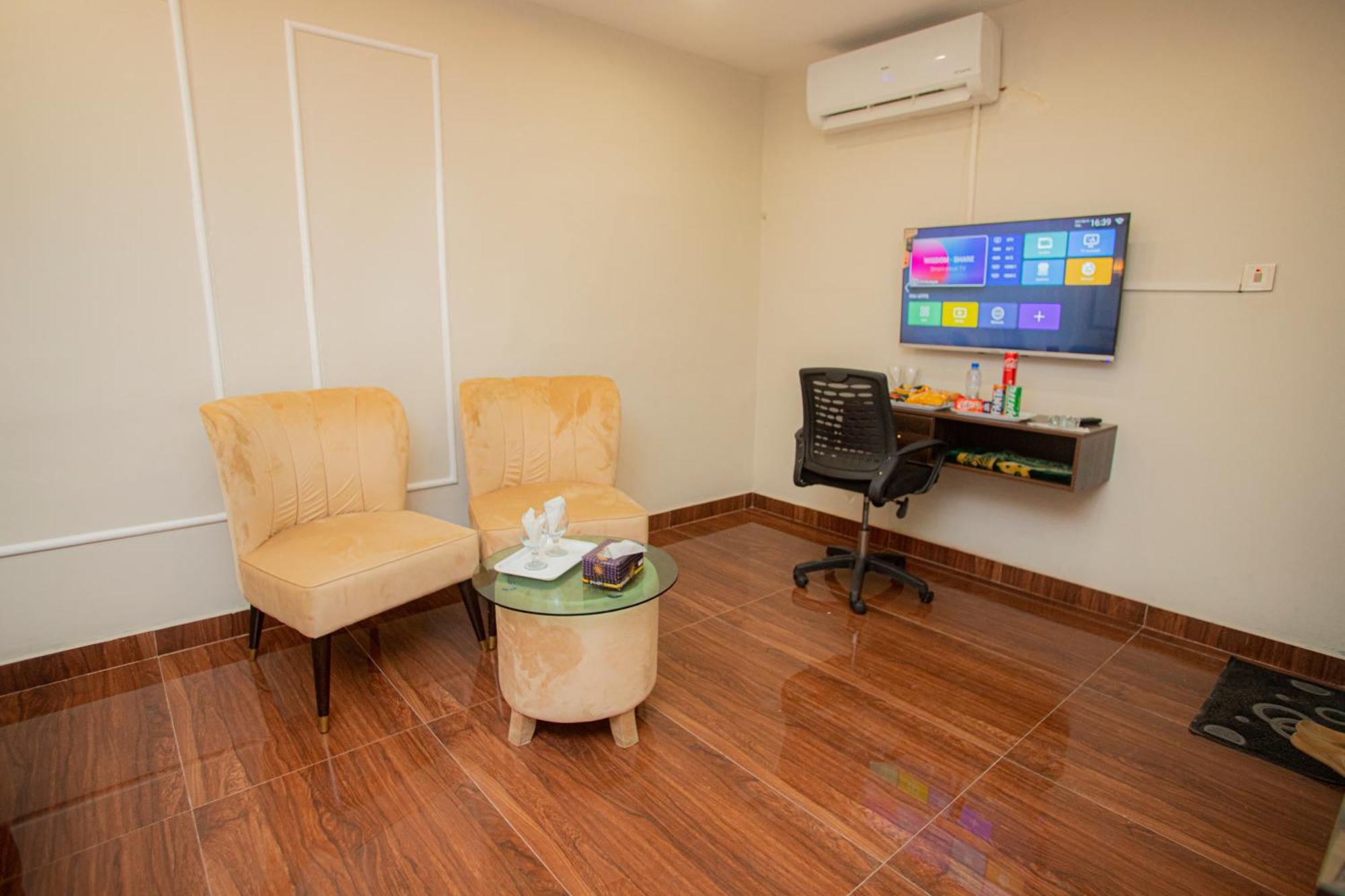 Hotel White Season Gulberg Lahore Eksteriør billede