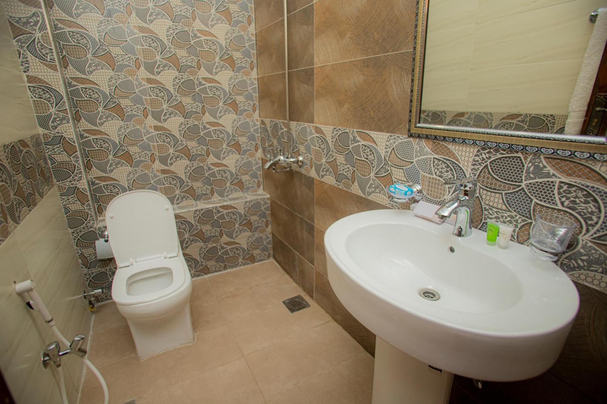 Hotel White Season Gulberg Lahore Eksteriør billede