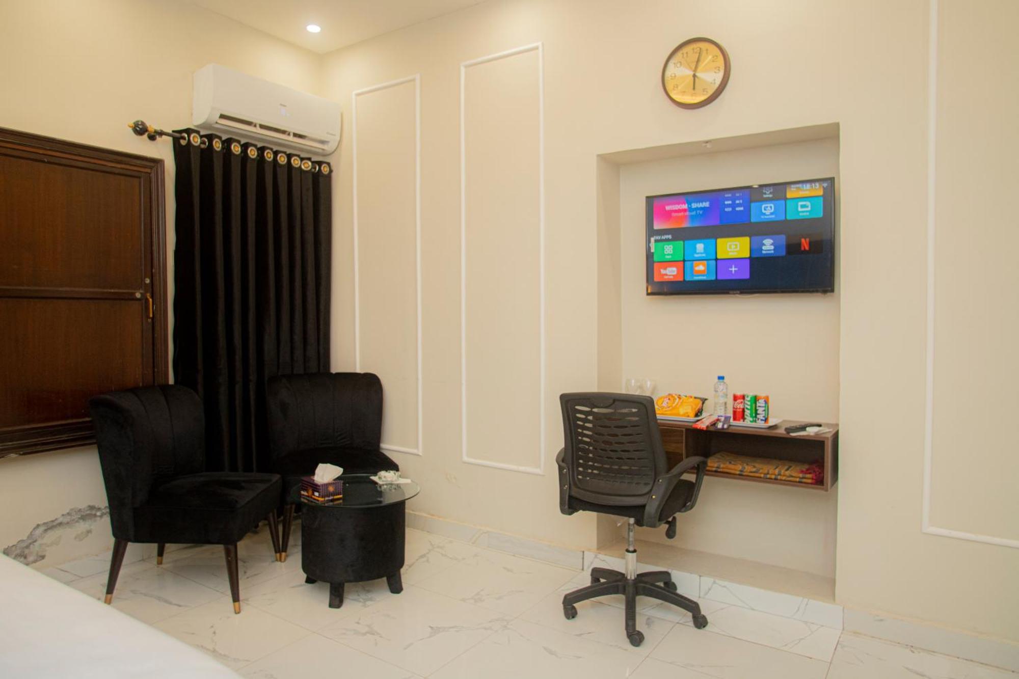 Hotel White Season Gulberg Lahore Eksteriør billede
