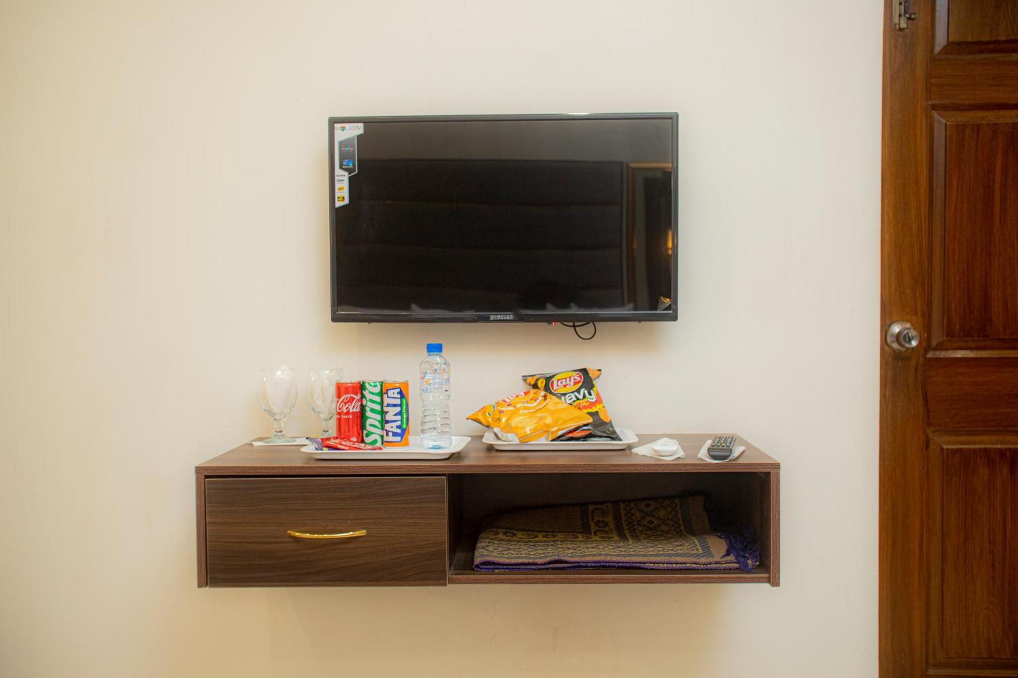 Hotel White Season Gulberg Lahore Eksteriør billede