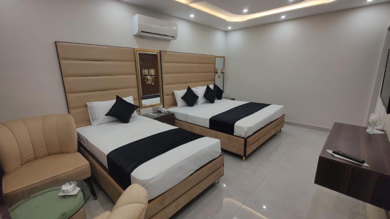 Hotel White Season Gulberg Lahore Eksteriør billede