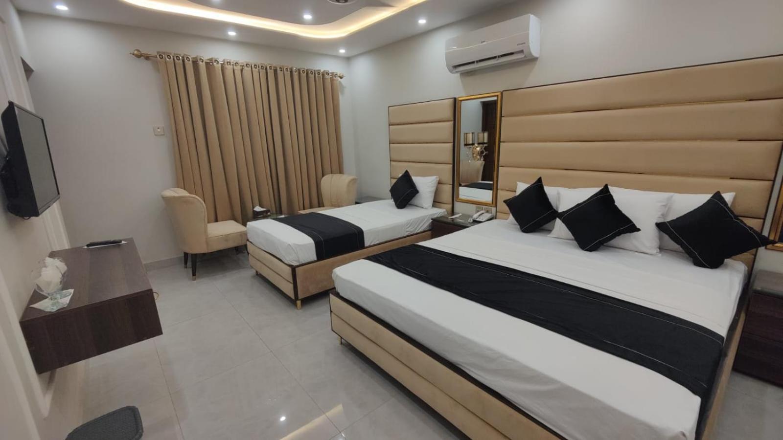 Hotel White Season Gulberg Lahore Eksteriør billede