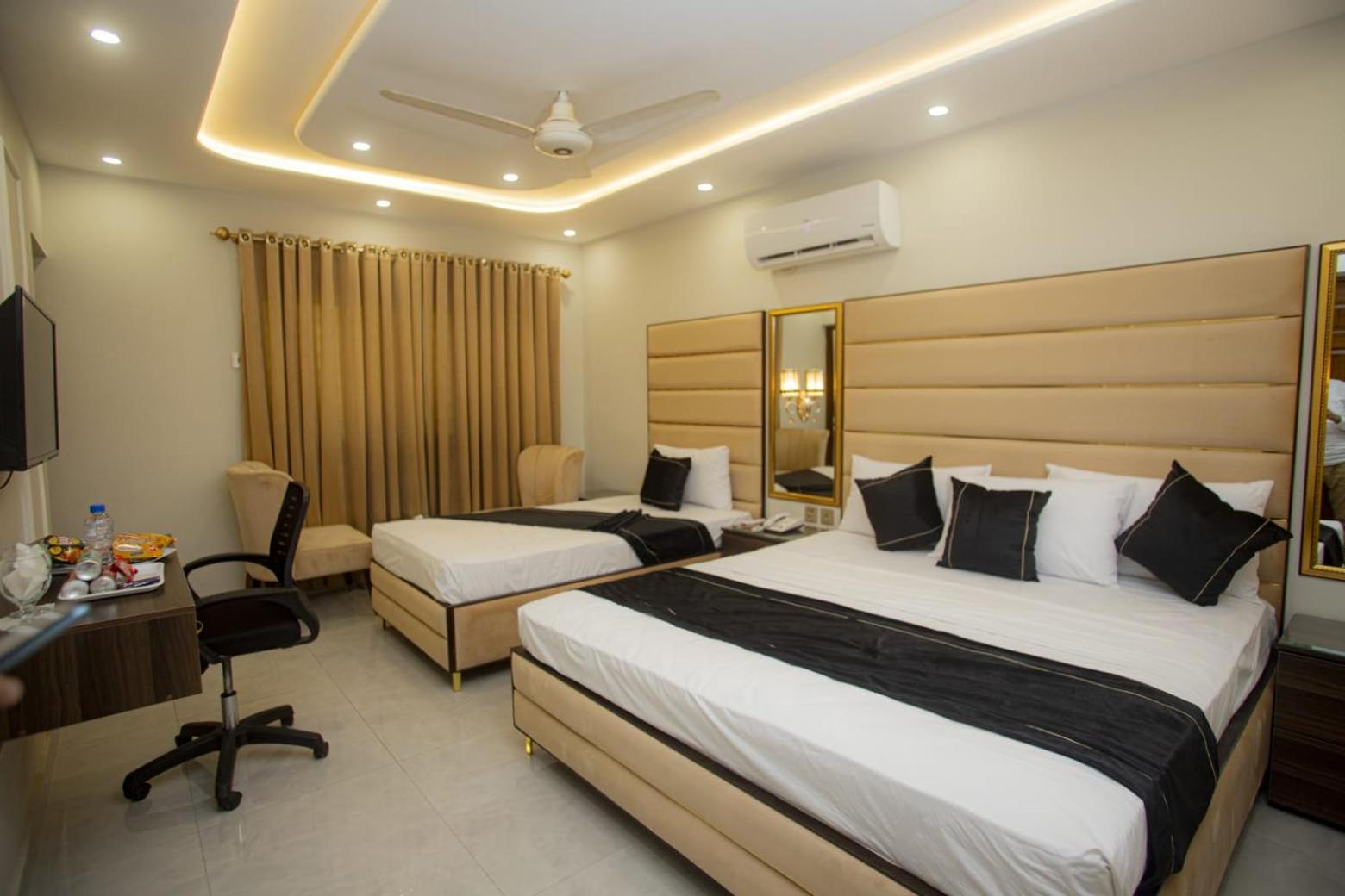 Hotel White Season Gulberg Lahore Eksteriør billede